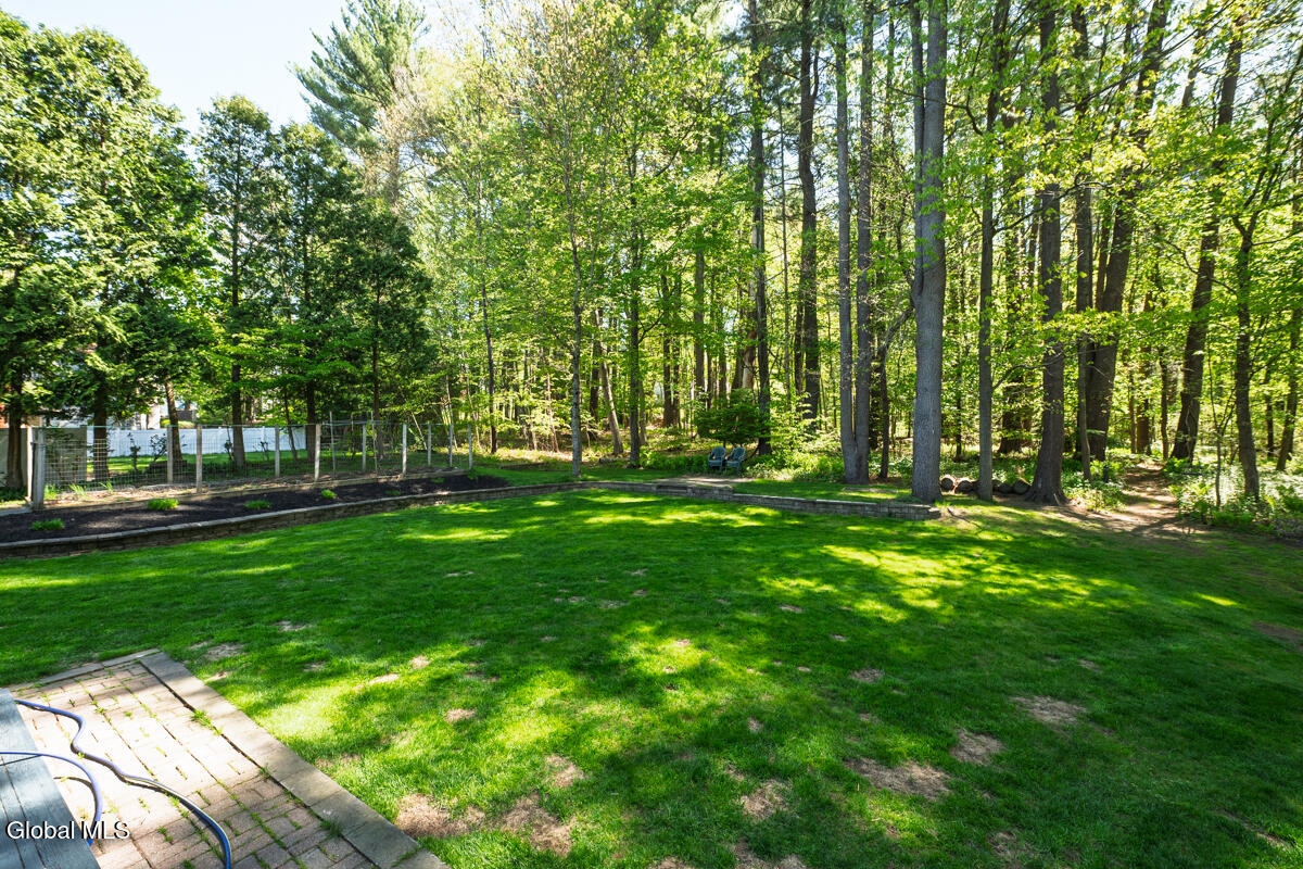 573 Jefferson Court Guilderland NY 12084