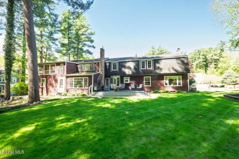 573 Jefferson Court Guilderland NY 12084