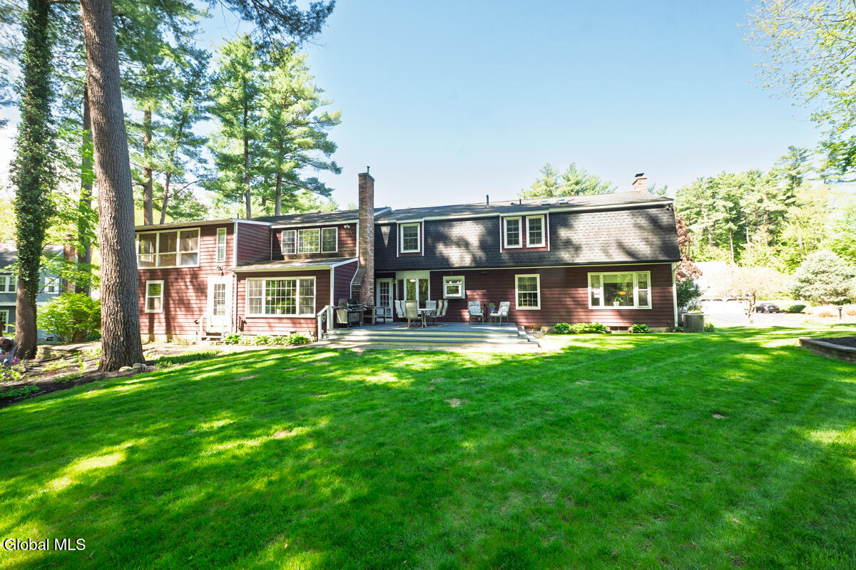 573 Jefferson Court Guilderland NY 12084