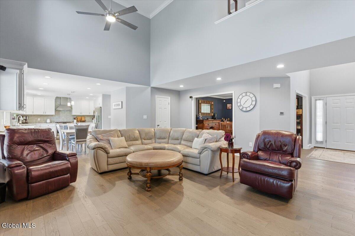 48 Egmont Court Delmar NY 12054