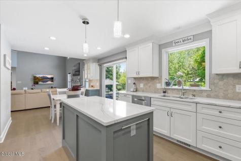 48 Egmont Court Delmar NY 12054