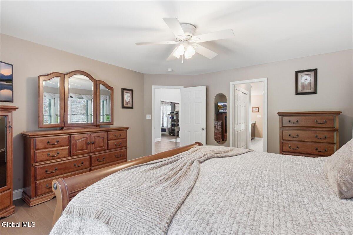 48 Egmont Court Delmar NY 12054