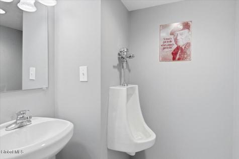 48 Egmont Court Delmar NY 12054