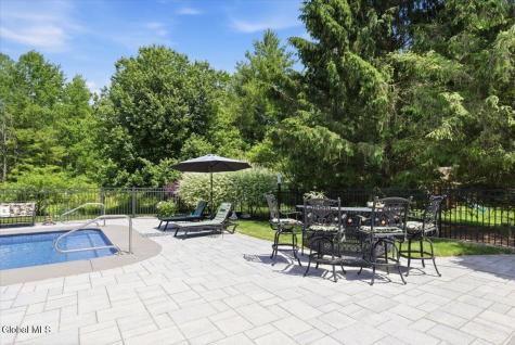 48 Egmont Court Delmar NY 12054