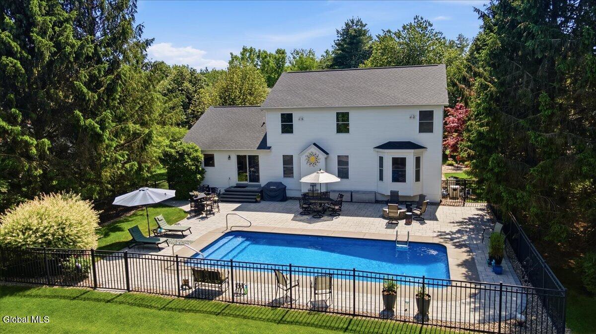48 Egmont Court Delmar NY 12054