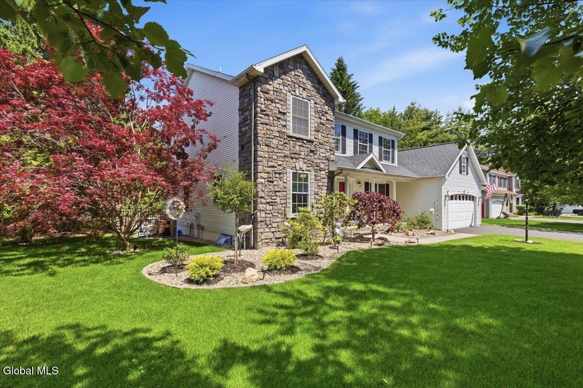 48 Egmont Court Delmar NY 12054