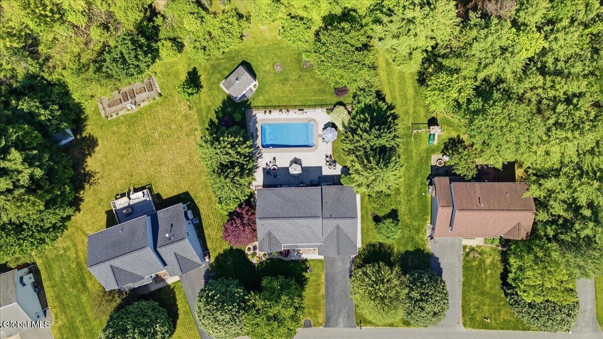 48 Egmont Court Delmar NY 12054