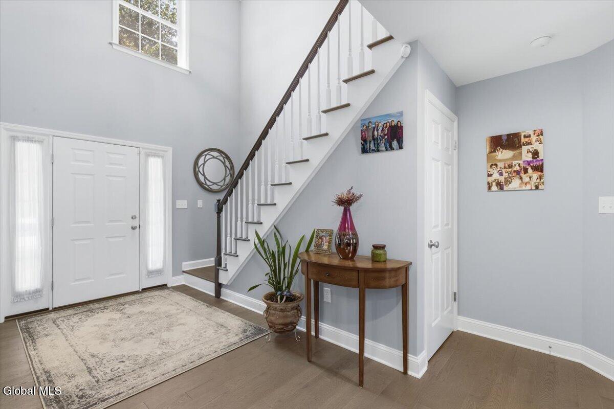 48 Egmont Court Delmar NY 12054