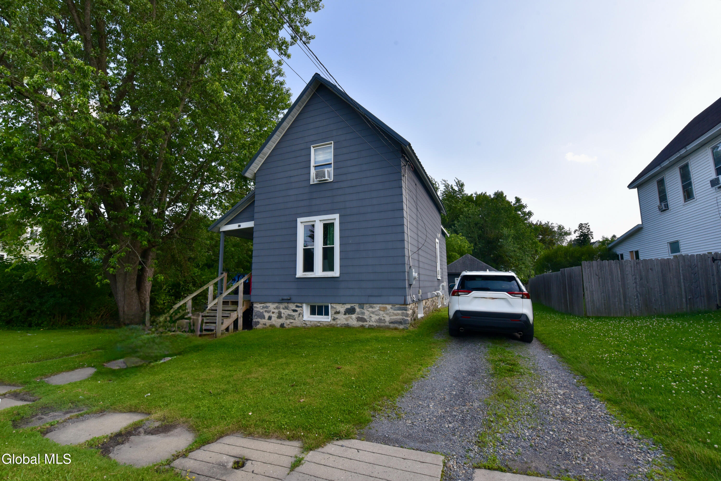30 W Decker Street Johnstown NY 12095