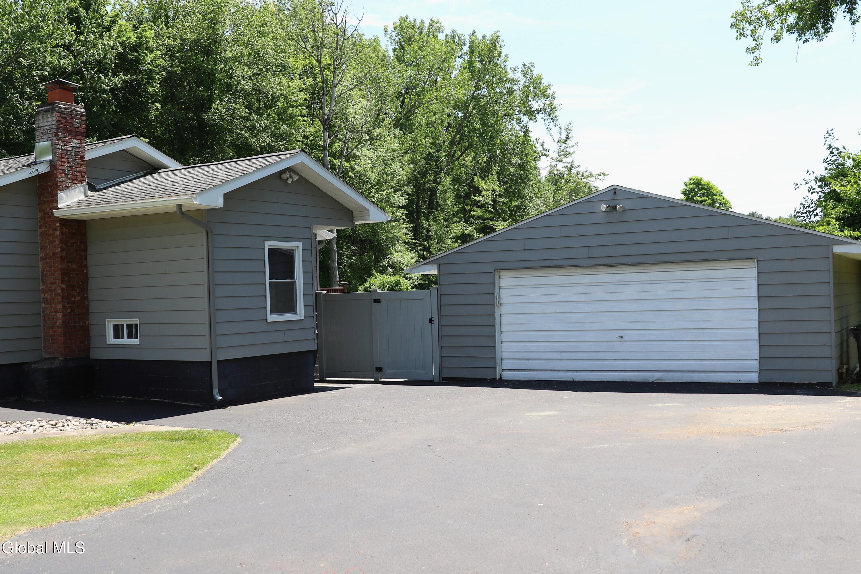 464 Grooms Road Clifton Park NY 12065