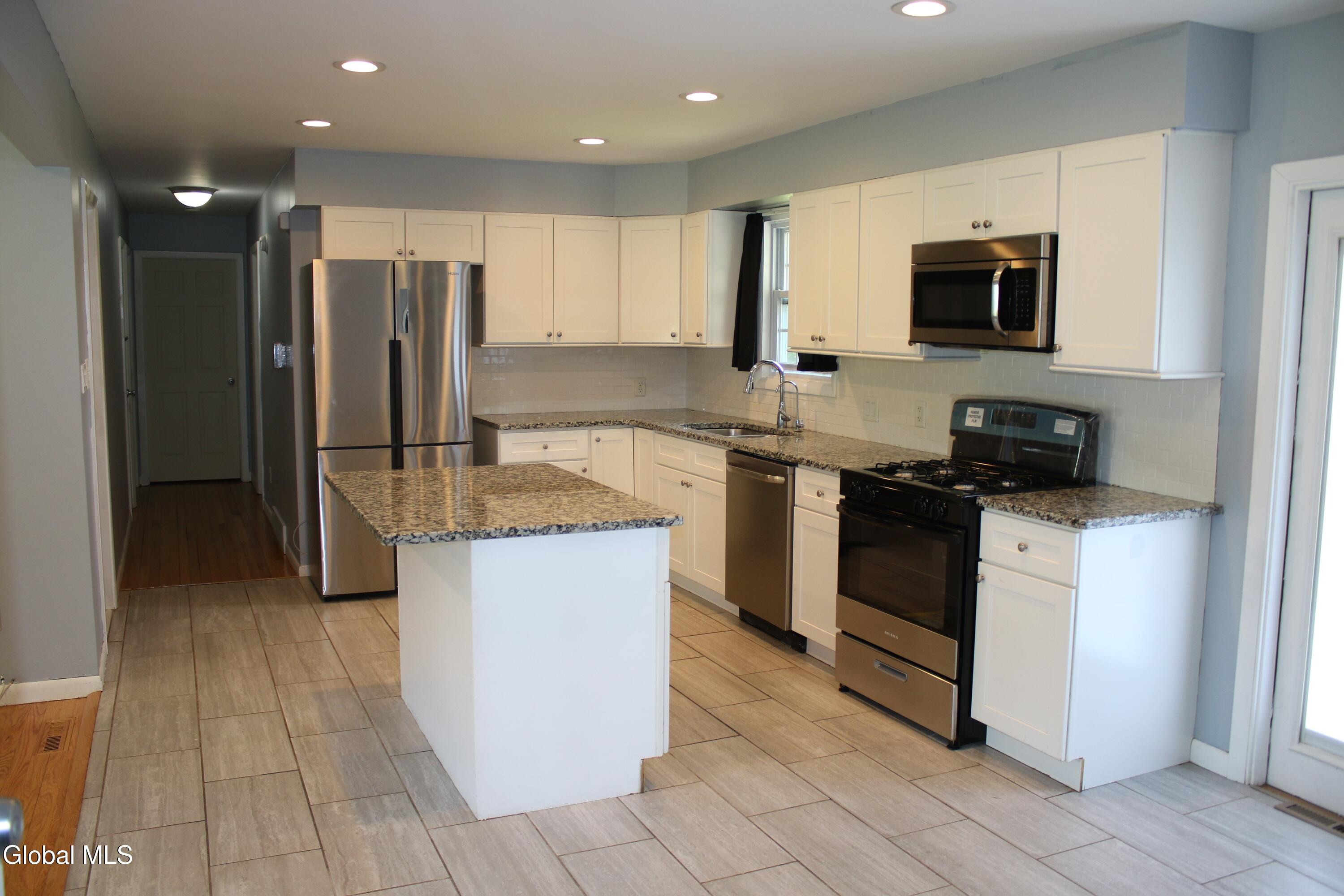 464 Grooms Road Clifton Park NY 12065
