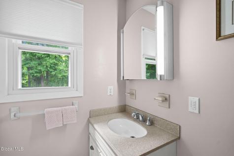 5 Highland Court Albany NY 12203