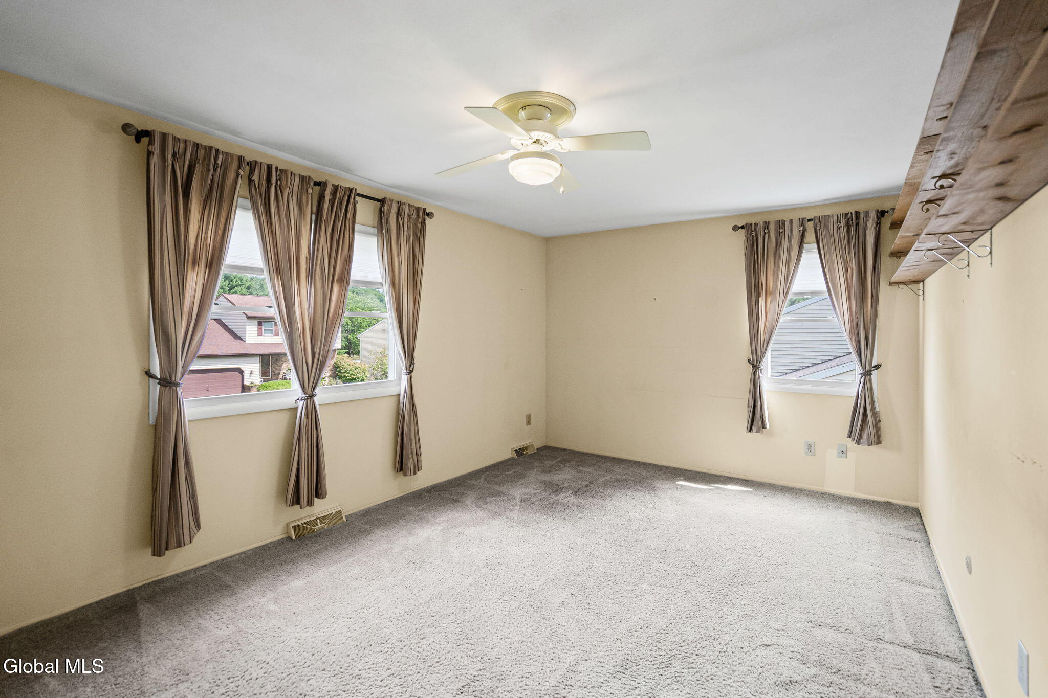 5 Highland Court Albany NY 12203