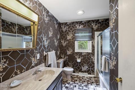 5 Highland Court Albany NY 12203