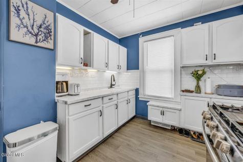 2101 Colgate Place Schenectady NY 12304