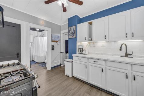 2101 Colgate Place Schenectady NY 12304