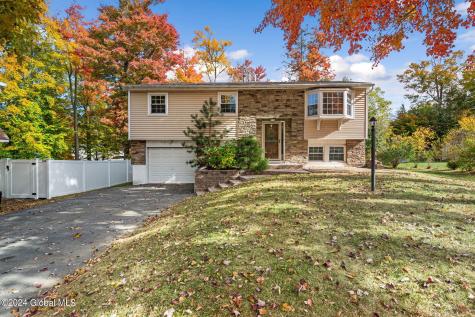 28 Garling Drive Latham NY 12110