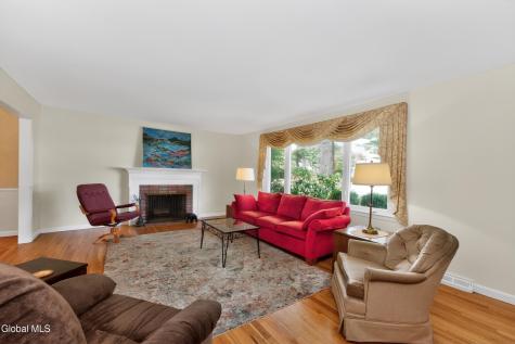 1222 Hempstead Road Niskayuna NY 12309