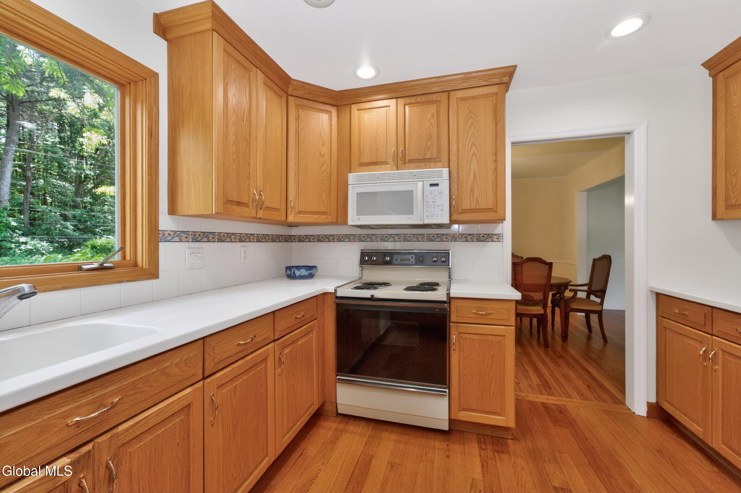 1222 Hempstead Road Niskayuna NY 12309