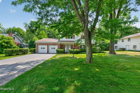 1222 Hempstead Road Niskayuna NY 12309