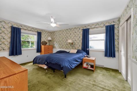 1222 Hempstead Road Niskayuna NY 12309
