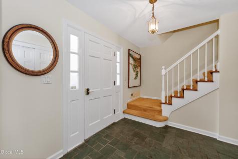 1222 Hempstead Road Niskayuna NY 12309