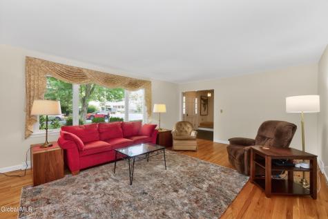 1222 Hempstead Road Niskayuna NY 12309