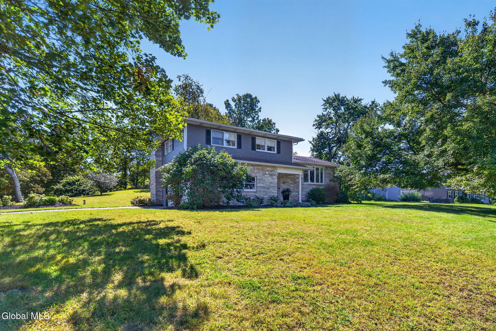 9 Valente Drive Wynantskill NY 12198