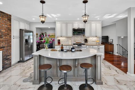 9 Valente Drive Wynantskill NY 12198
