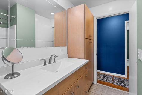 25 Edgecomb Street Albany NY 12209