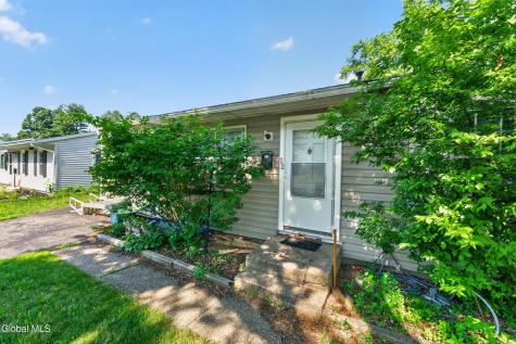 22 Mildred Lane Latham NY 12110