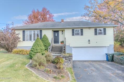 18 Grandview Avenue Cohoes NY 12047