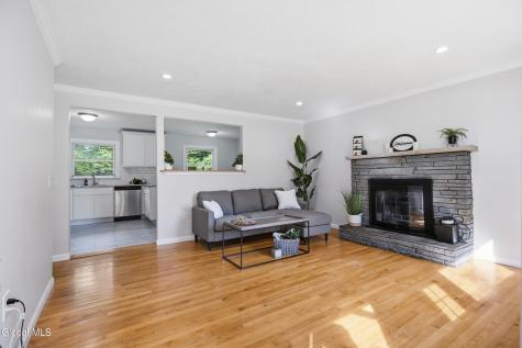 7 Davids Lane Burnt Hills NY 12027