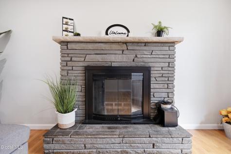 7 Davids Lane Burnt Hills NY 12027