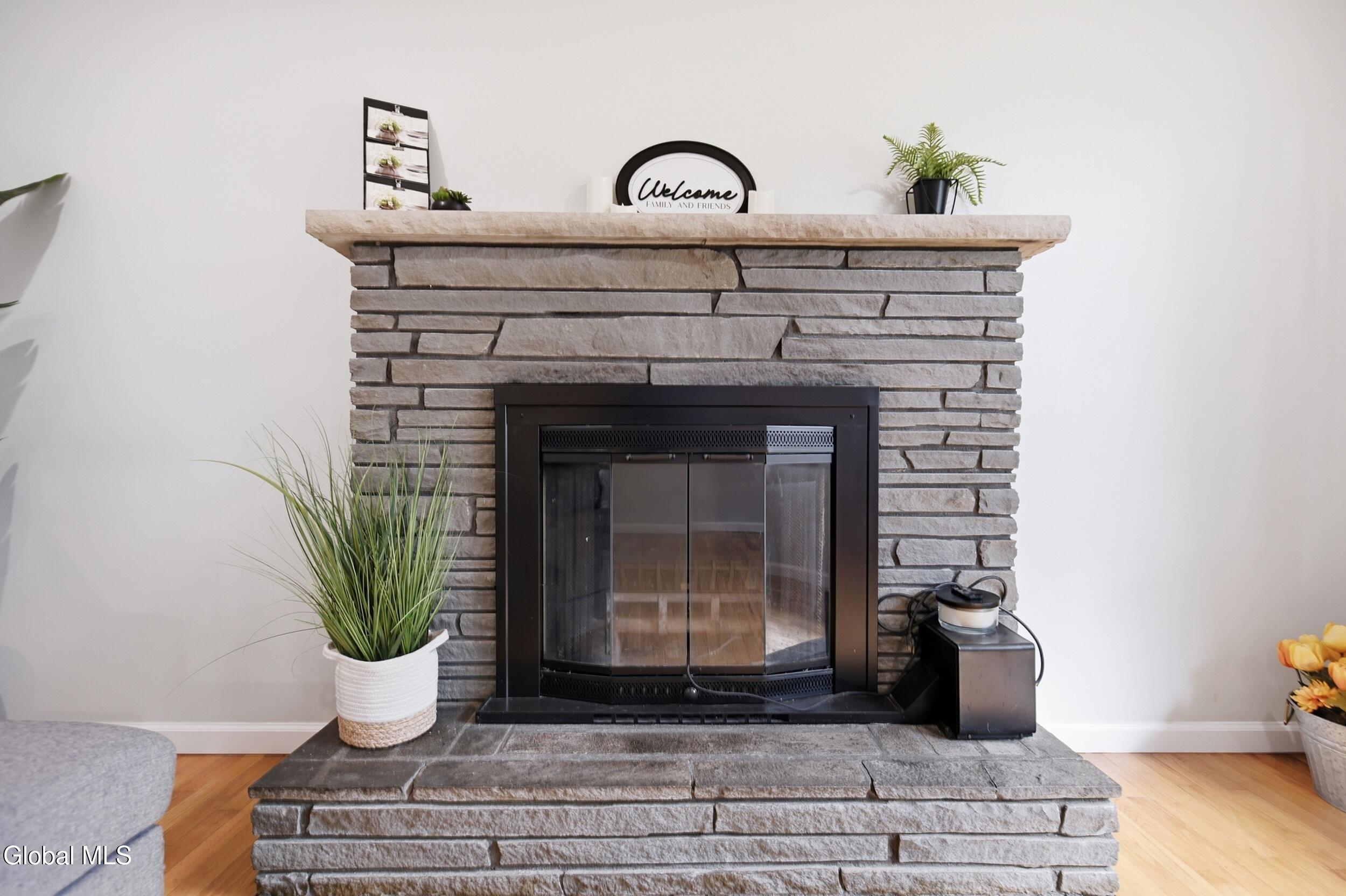 7 Davids Lane Burnt Hills NY 12027
