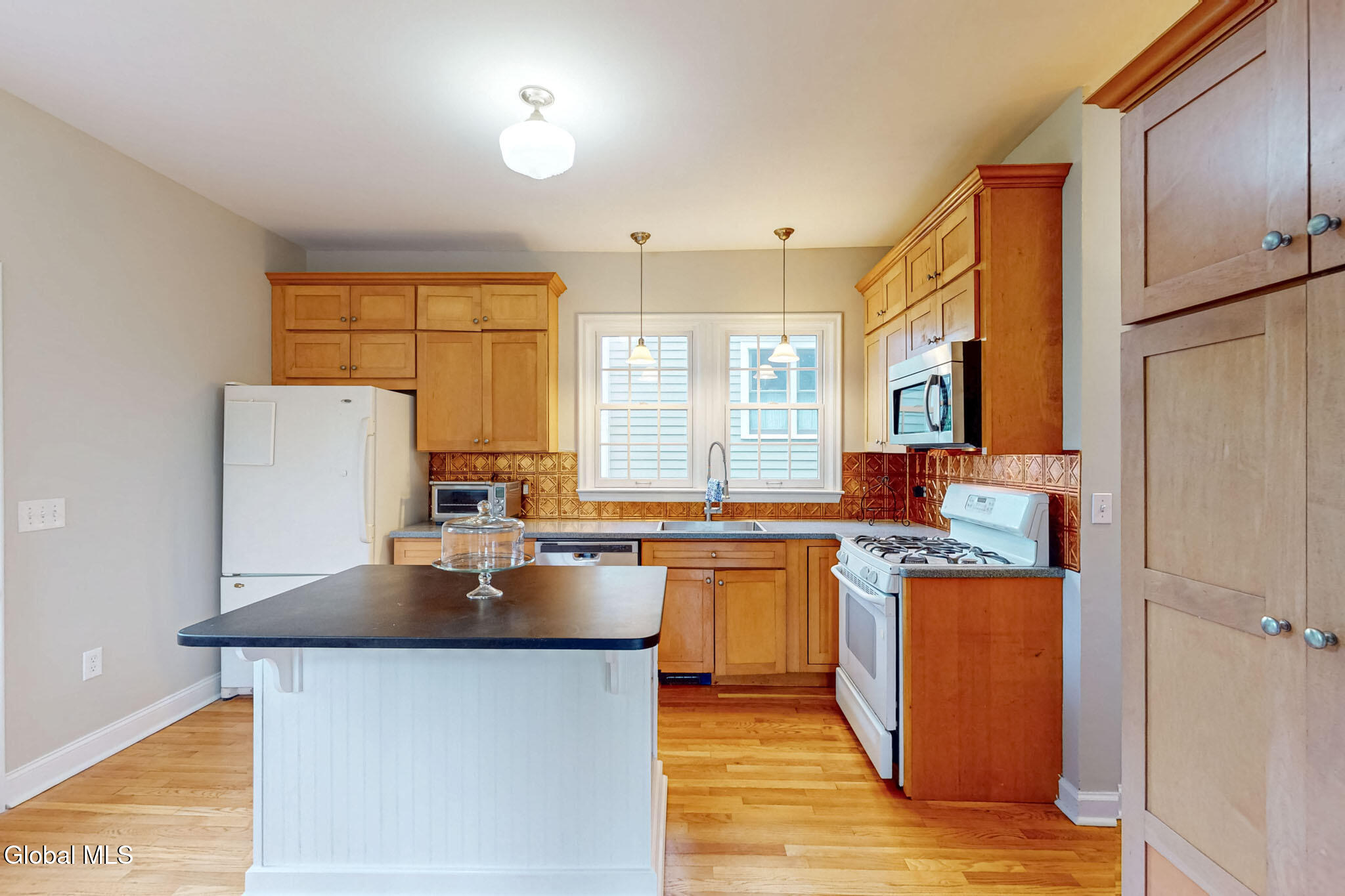 24 W Erie Street Albany NY 12208