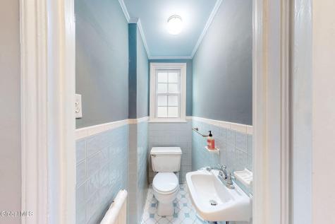 24 W Erie Street Albany NY 12208