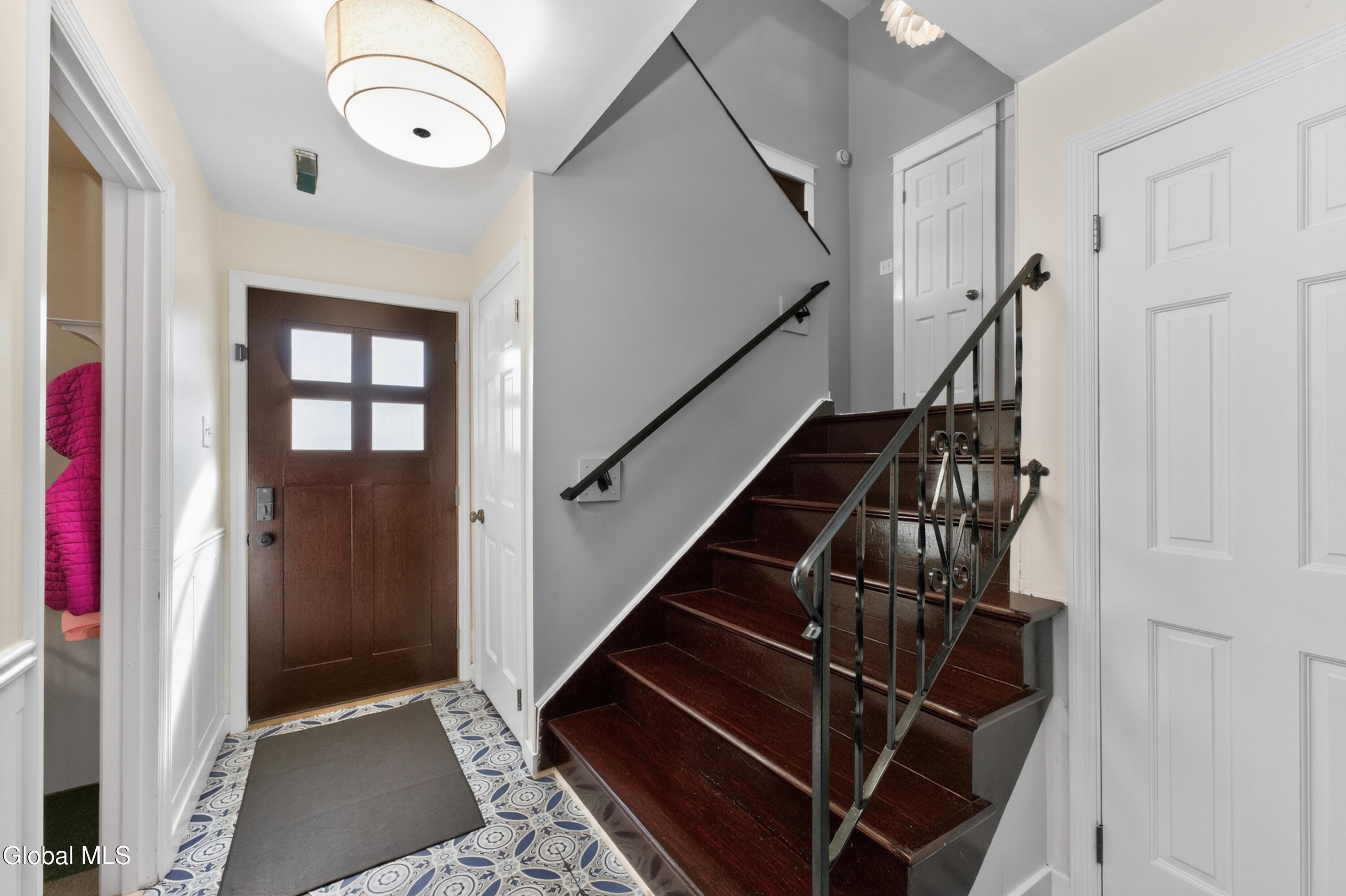 827 5th Avenue Watervliet NY 12189