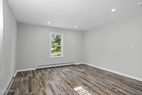 44 Onderdonk Road Schenectady NY 12302