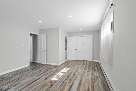 44 Onderdonk Road Schenectady NY 12302