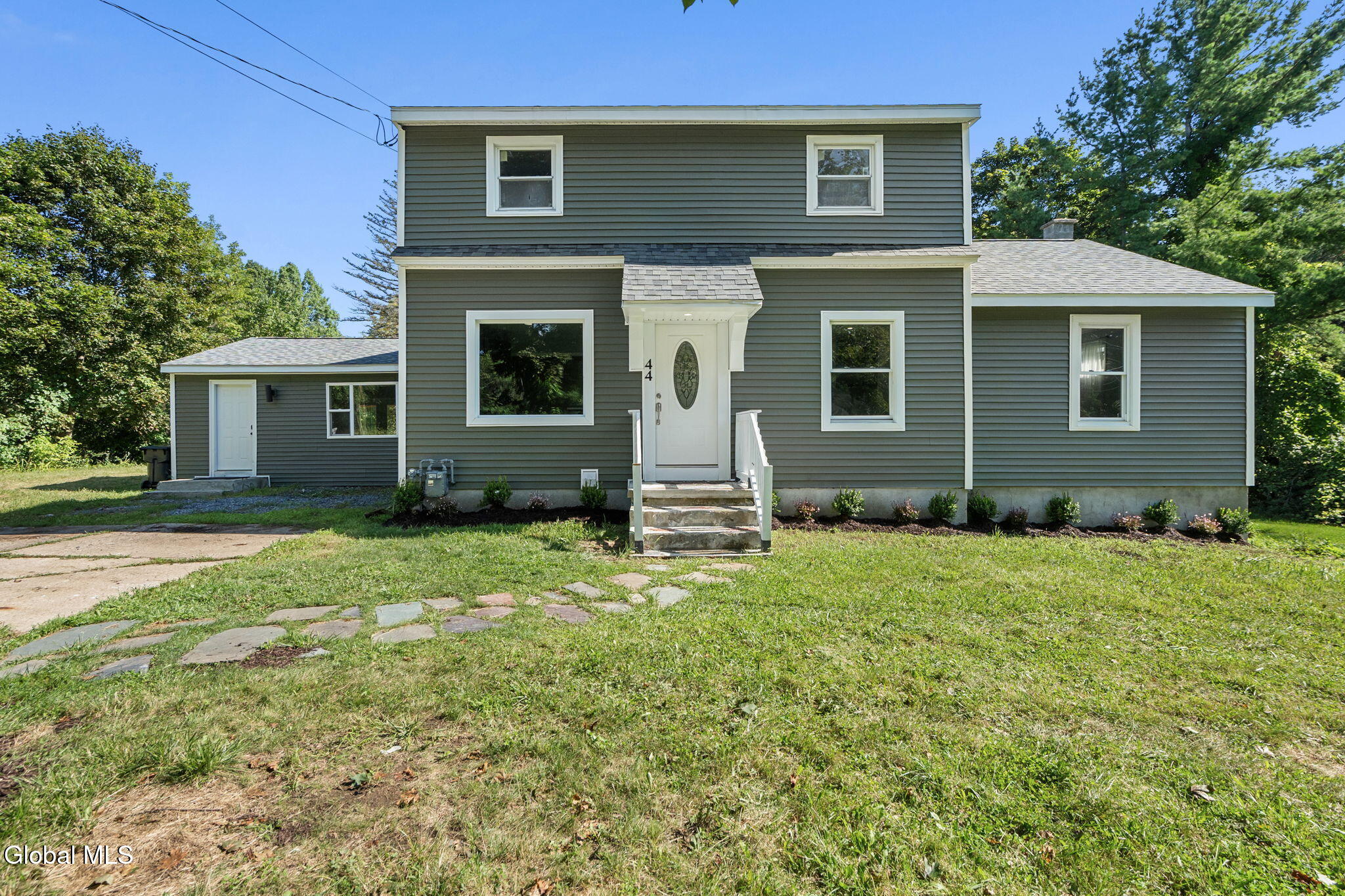 44 Onderdonk Road Schenectady NY 12302