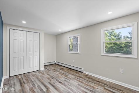 44 Onderdonk Road Schenectady NY 12302