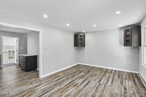 44 Onderdonk Road Schenectady NY 12302