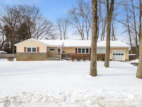 22 Elmwood Street Guilderland NY 12203