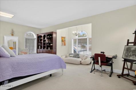 108 Woods Lane Colonie NY 12204