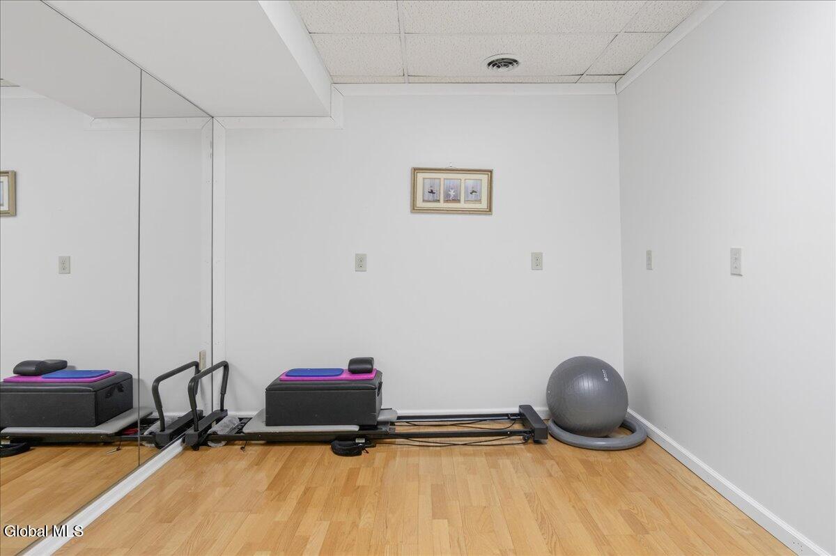 108 Woods Lane Colonie NY 12204