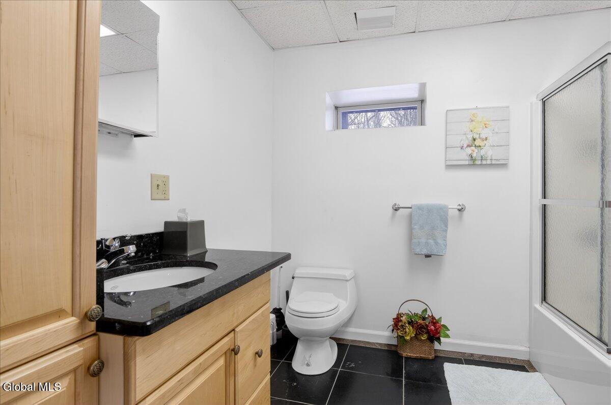 108 Woods Lane Colonie NY 12204
