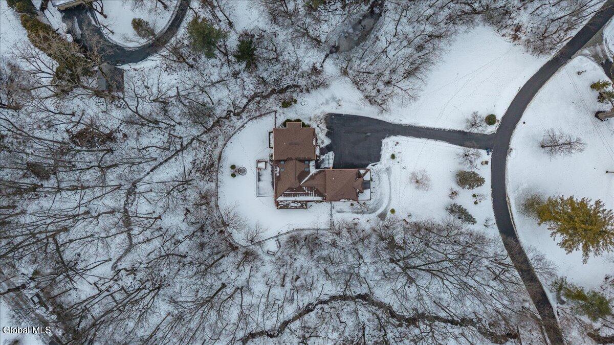 108 Woods Lane Colonie NY 12204