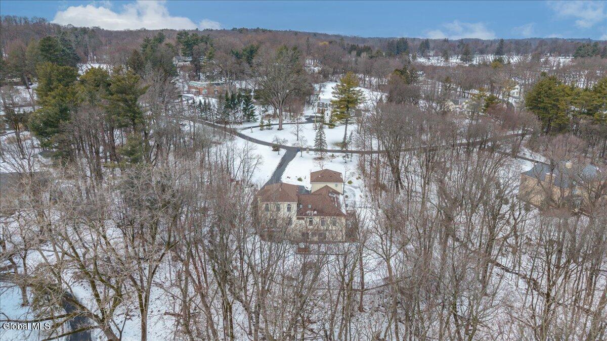 108 Woods Lane Colonie NY 12204