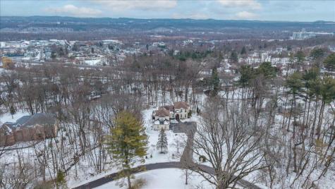 108 Woods Lane Colonie NY 12204